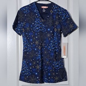 Elite Med Performance Blue and Gold Holiday Scrub Top Sz. S NWT